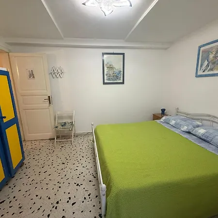 Carmela Al Vicolo Homestay *